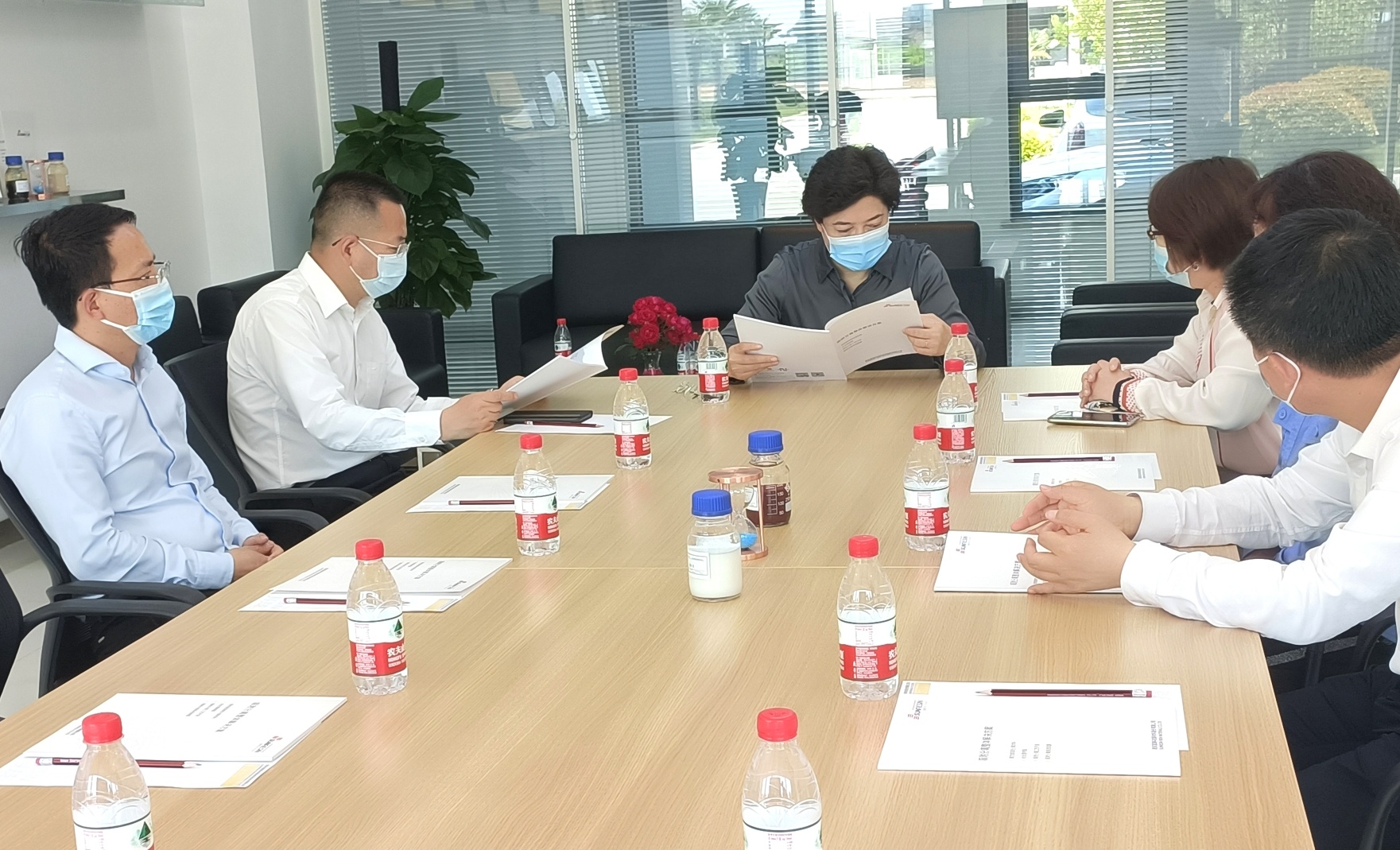 西安市委副书记赵璟一行调研高陵Z6尊龙产业园