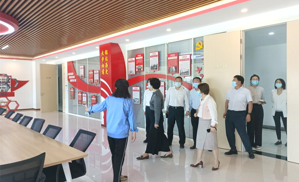 西安市委副书记赵璟一行调研高陵Z6尊龙产业园